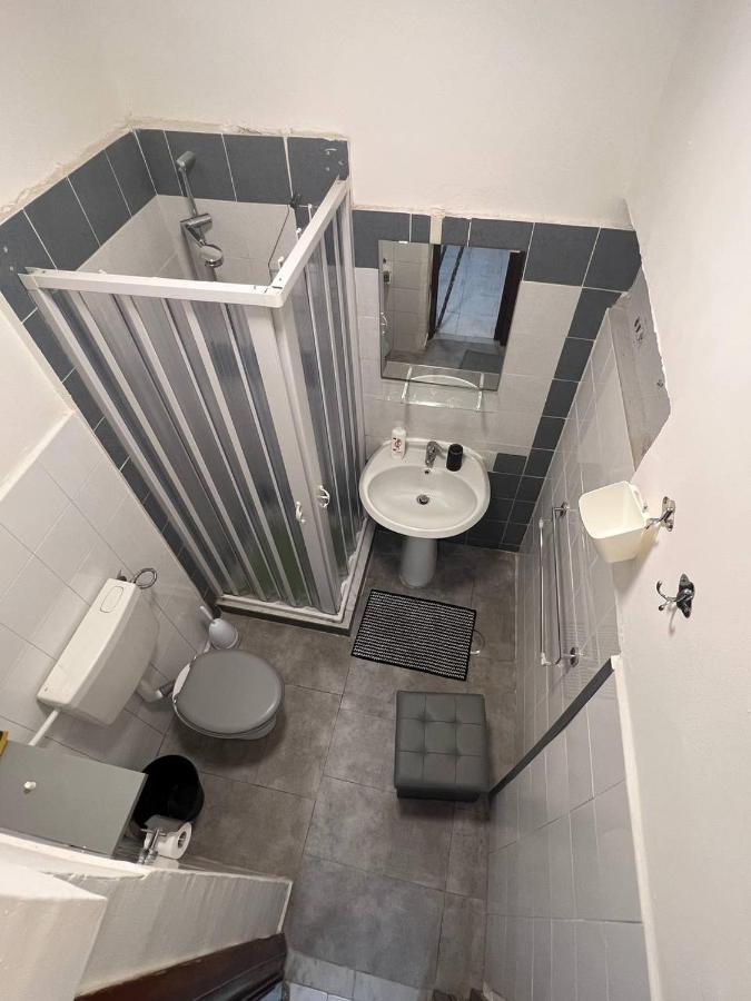Hotel Dimora Nardones Napoli Esterno foto
